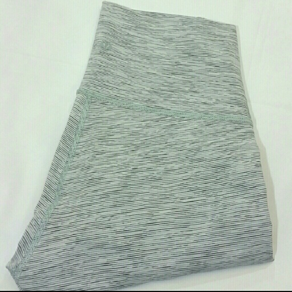 Lululemon HR leggings - Picture 2 of 5
